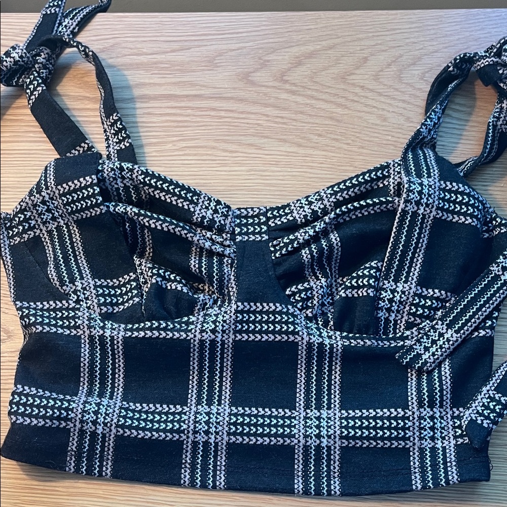 Plaid Black and White Women's crop